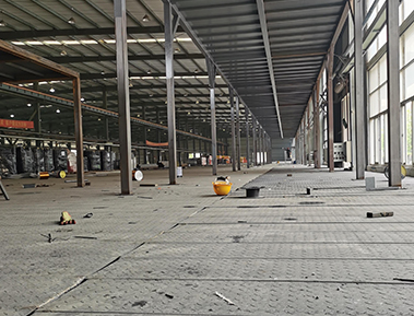 钢结构施工现场