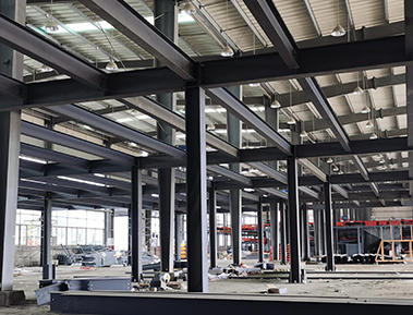 钢结构施工现场