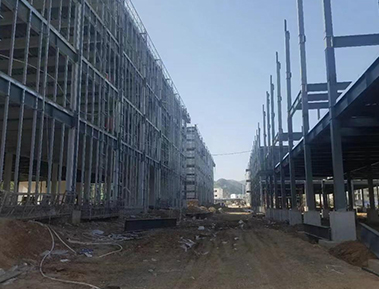 钢结构施工现场