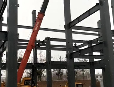 钢结构施工现场