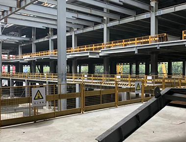 钢结构施工现场